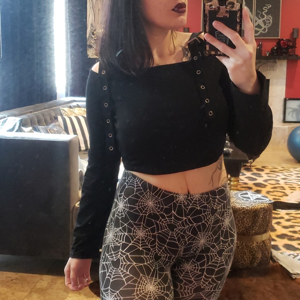⭐**2 for $13 ** ⭐buckle  top